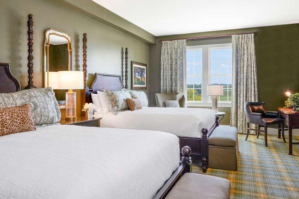 Pursell Farms Hotel Fayetteville Room photo